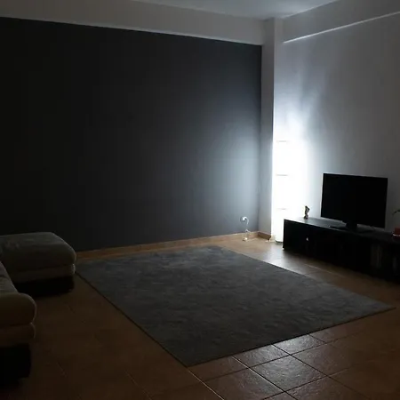 Mdapartment - Metro Laurentina Apartman *